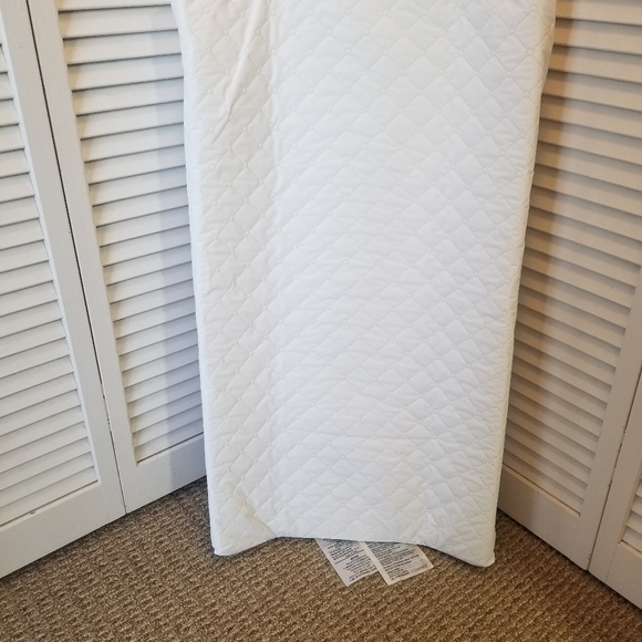 Changing pad - Picture 2 of 2